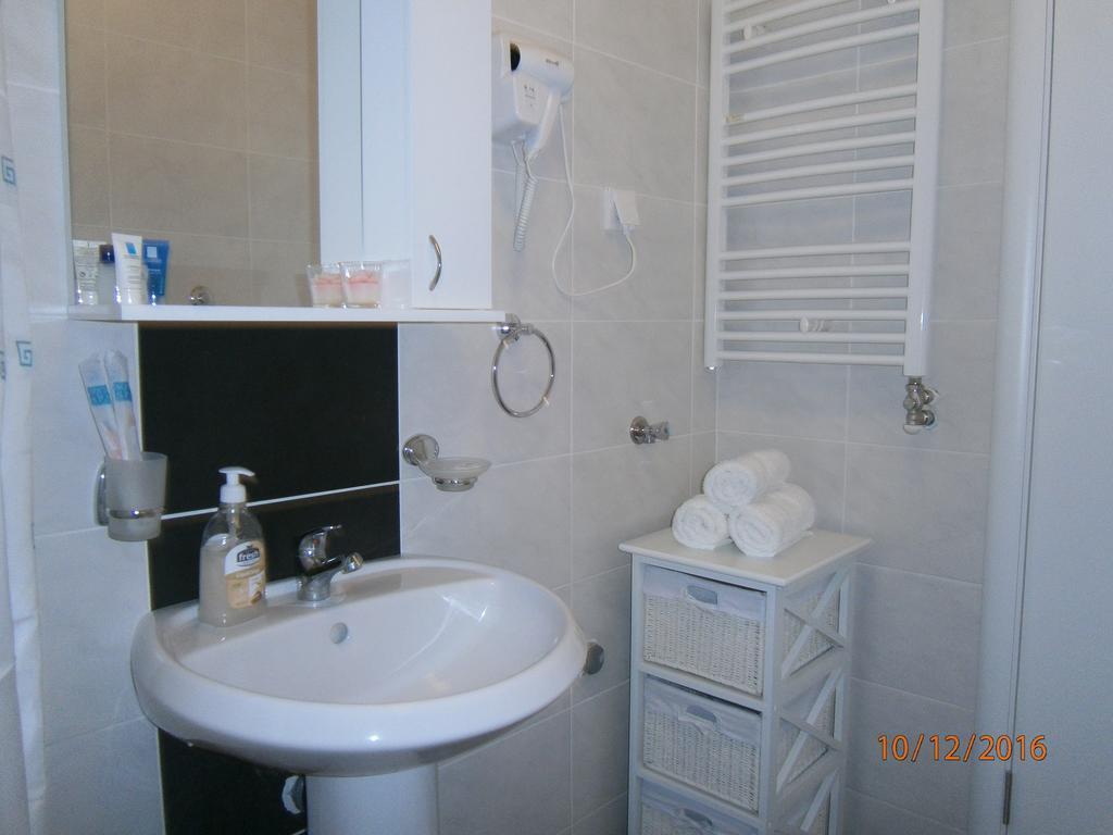 Apartment Azzuro Novi Sad Esterno foto