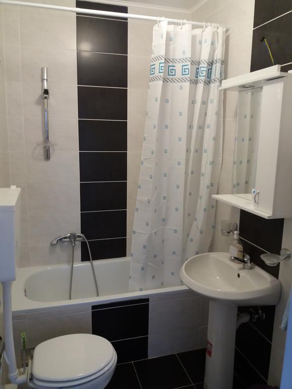 Apartment Azzuro Novi Sad Esterno foto